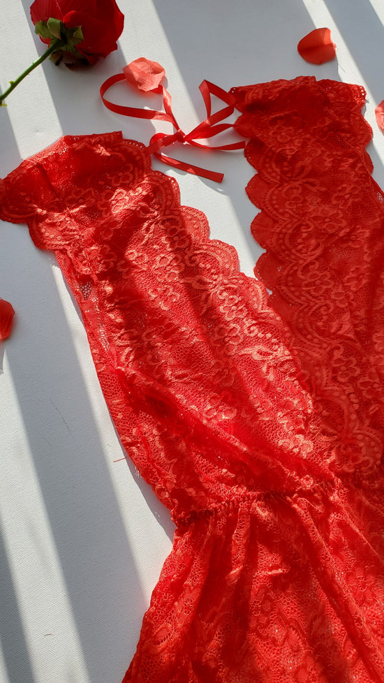 Load image into Gallery viewer, Maydn Plus- Lace Teddy Lovely Rouge
